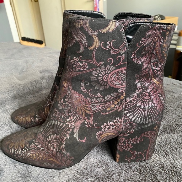 Aldo Paisley Print Ankle Boot - Picture 3 of 8